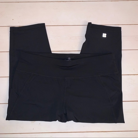 Sweaty Betty // Crops Small - Picture 13 of 16